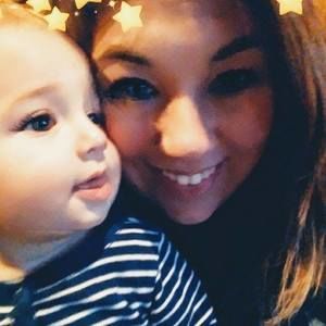 Meet your Posher, Alexis